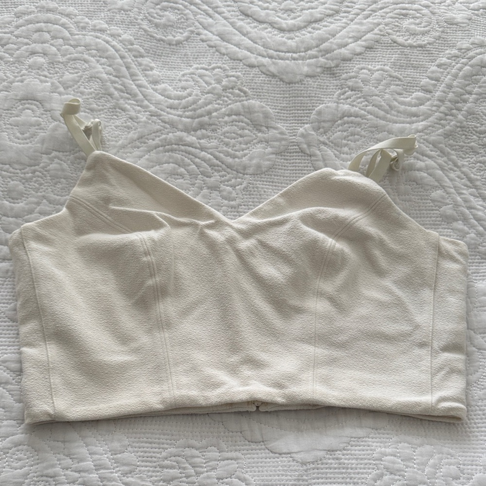 Aritzia Babaton Off-White Textured Top